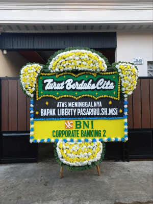 Papan Bunga Duka di Girikerto